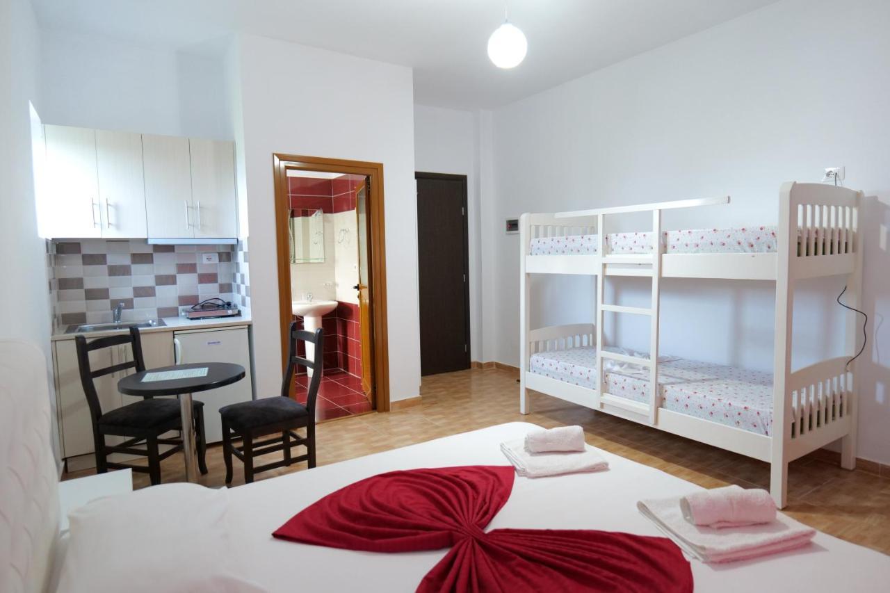 Vila Relax Ksamil Esterno foto