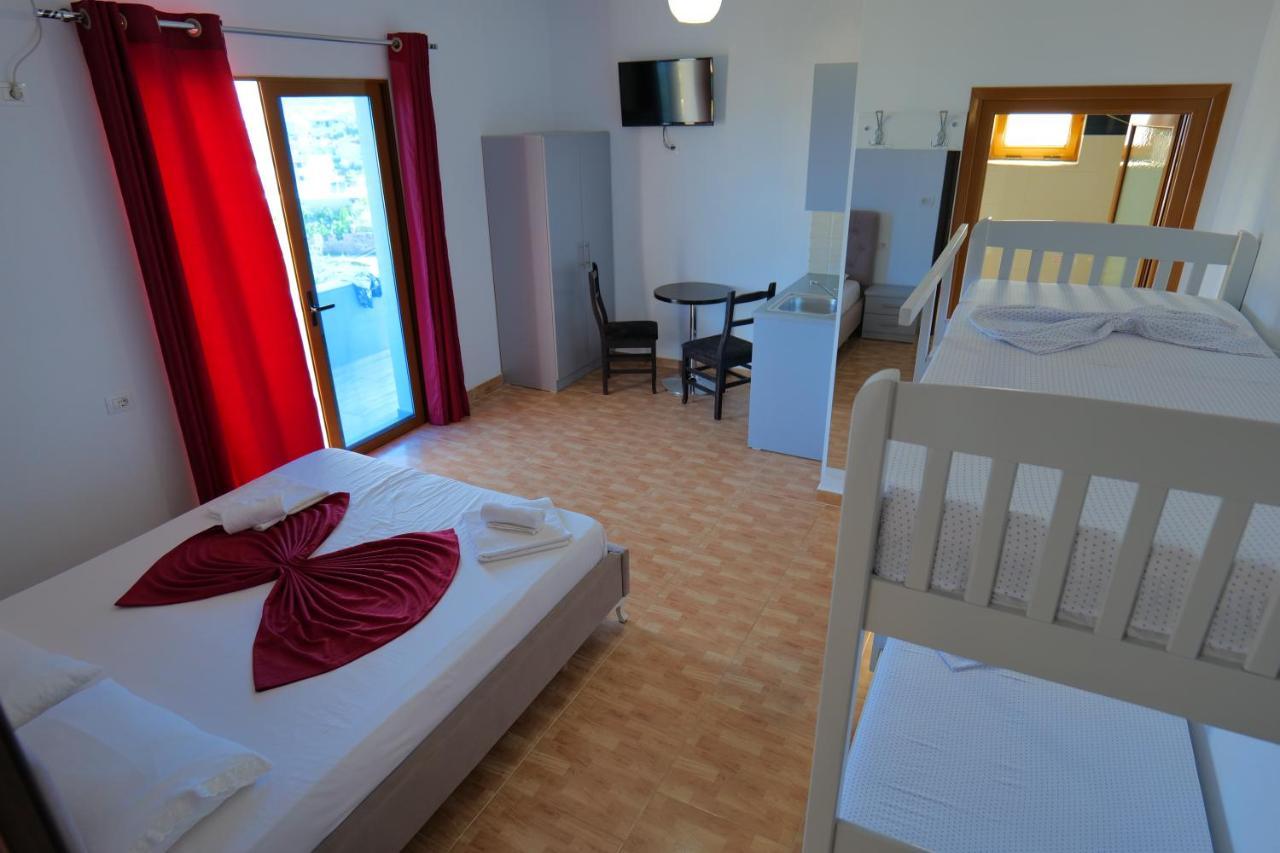 Vila Relax Ksamil Esterno foto